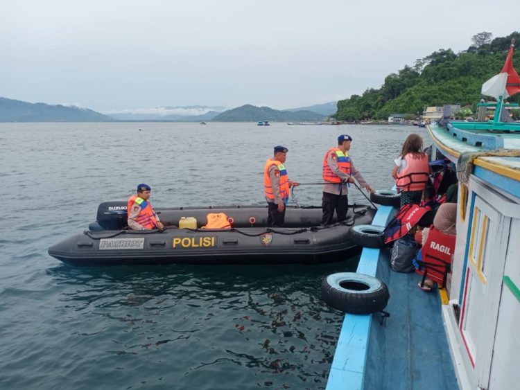 Cuaca Ekstrem, Satpolair Polres Pesawaran Imbau Kehati-hatian Kapal Wisata dan Nelayan