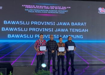 Bawaslu Lampung Sabet Penghargaan, Jadi Juara Pengawasan Medsos di Pemilu 2024