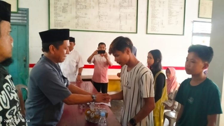 Forum Komunikasi Masyarakat Enam Desa Gelar Bhakti Sosial, Santuni Anak Yatim