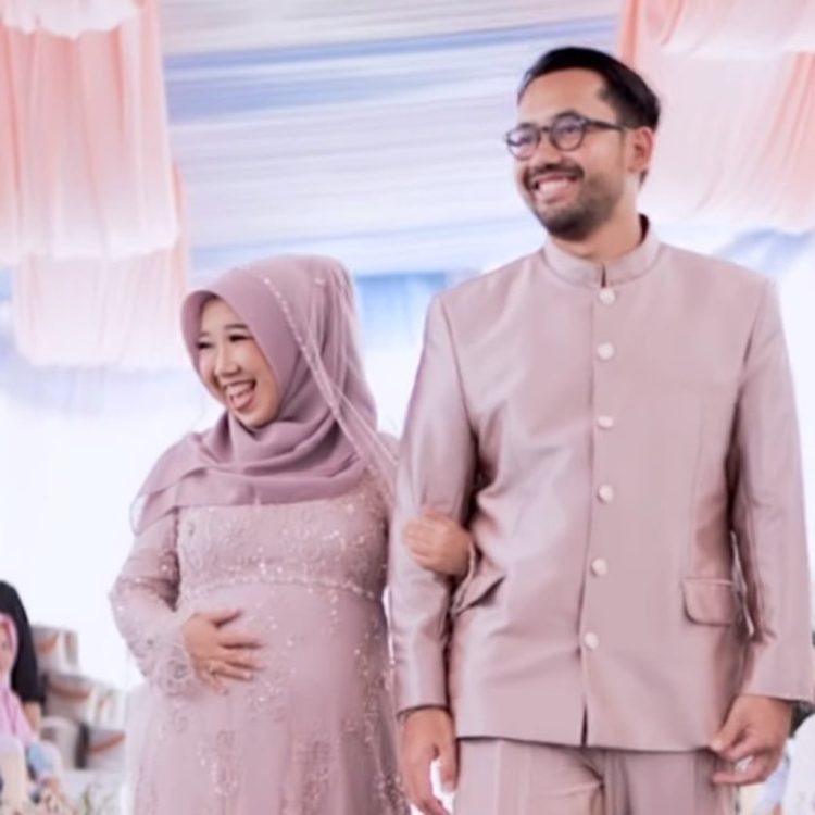 Perjalanan Kehamilan Kiky Saputri: Ngidam Makanan Manis hingga Cerita Lucu Lainnya!