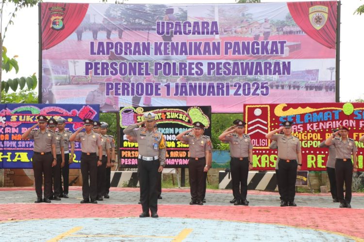 Tiga Puluh Tujuh Personil Polres Pesawaran Naik Pangkat, Kapolres Pimpin Upacara