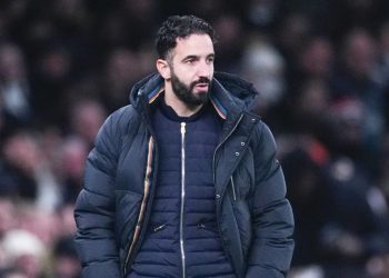 Ruben Amorim Tak Sabar Bertemu Ruud Van Nistelrooy di Piala FA