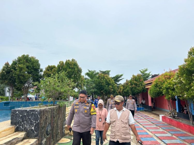 Kapolres Lampung Selatan Pimpin Evakuasi Anak Terperosok di Waterboom