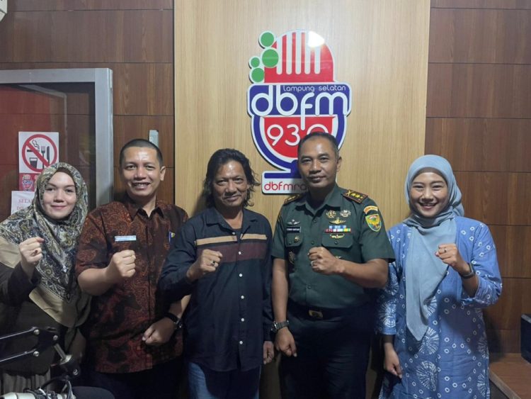 Kodim 0421/Lampung Selatan Adakan Talk Show di Radio DBFM Bahas Rekrutmen Prajurit TNI-AD