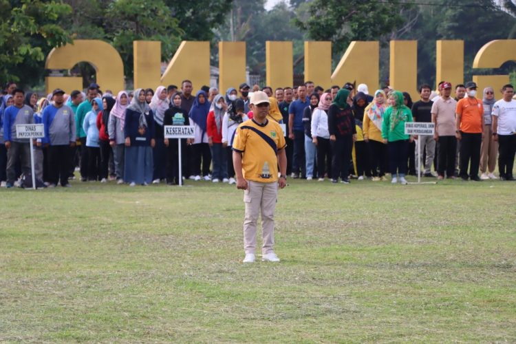 Wakil Bupati Lampung Tengah Ardito Wijaya Pimpin Apel dan Senam Bersama ASN