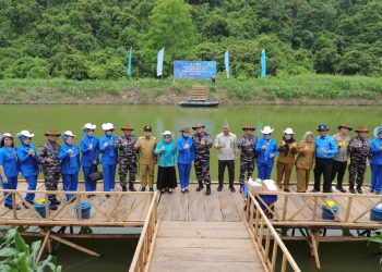 Waka Polda Lampung Dampingi KSAL Tinjau Program Ketahanan Pangan dan Makan Bergizi Gratis di Pesawaran