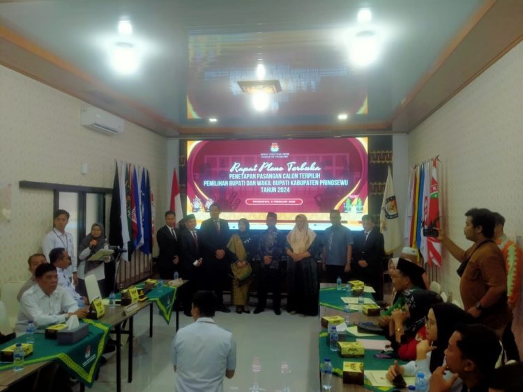 KPU Pringsewu Resmi Tetapkan Riyanto Pamungkas-Umi Laila Sebagai Bupati dan Wakil Bupati Terpilih