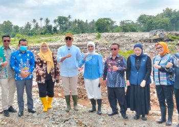 Putri Zulkifli Hasan Tinjau TPA Lubuk Kamal, Dorong Solusi Pengelolaan Sampah Berkelanjutan