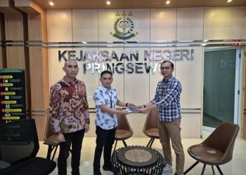 Kejaksaan Negeri Pringsewu Terima Pengembalian Kerugian Negara dari Empat Saksi Kasus Korupsi Dana Hibah LPTQ 2022