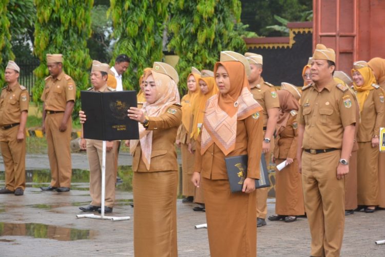 Wakil Bupati Lampung Tengah I Komang Koheri Pimpin Apel Perdana Pasca Pelantikan