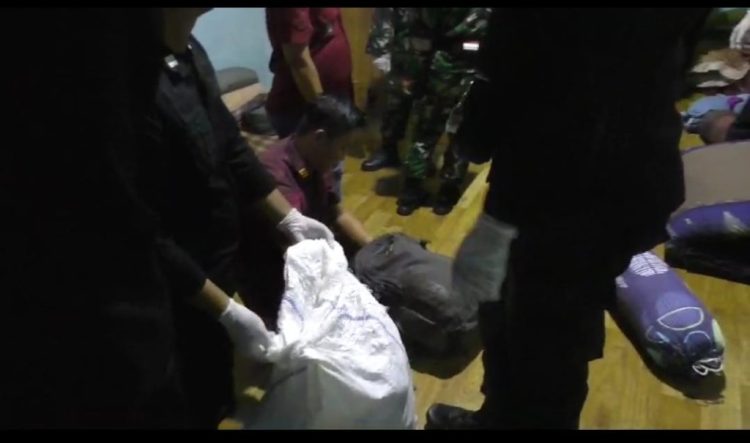 Handphone dan Barang Terlarang Ditemukan dalam Razia Gabungan di Lapas Kotabumi