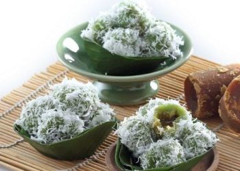 Cara Membuat Klepon Ketan Isi Gula Merah yang Legit