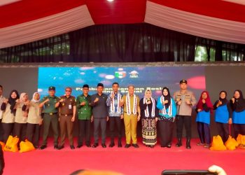 PJ Bupati Tanggamus Resmikan Taman Kota Ir. Soekarno, Warisan Sejarah dan Ruang Publik Baru