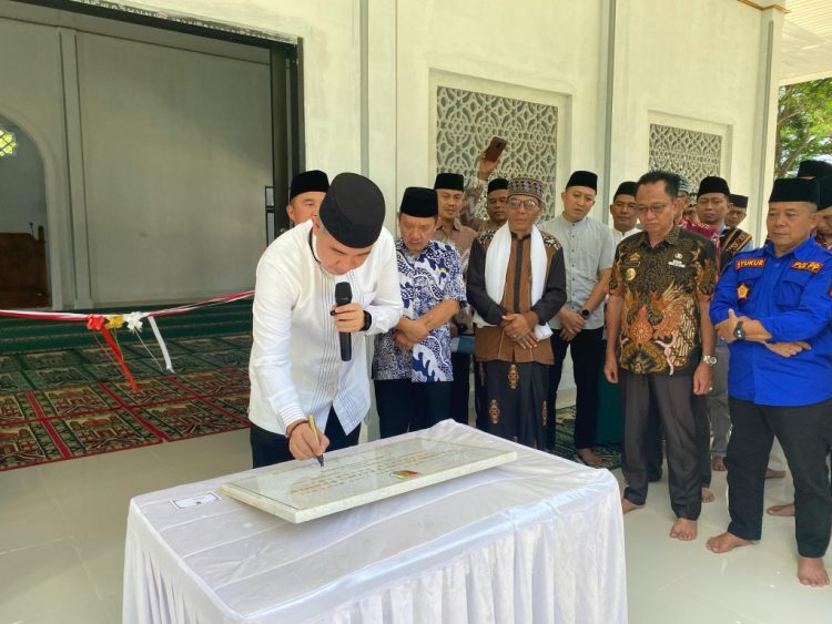 Resmikan Masjid Al-Muttaqin, Bupati Dendi: Tempat Suci Ini Harus Dijaga dan Dimanfaatkan