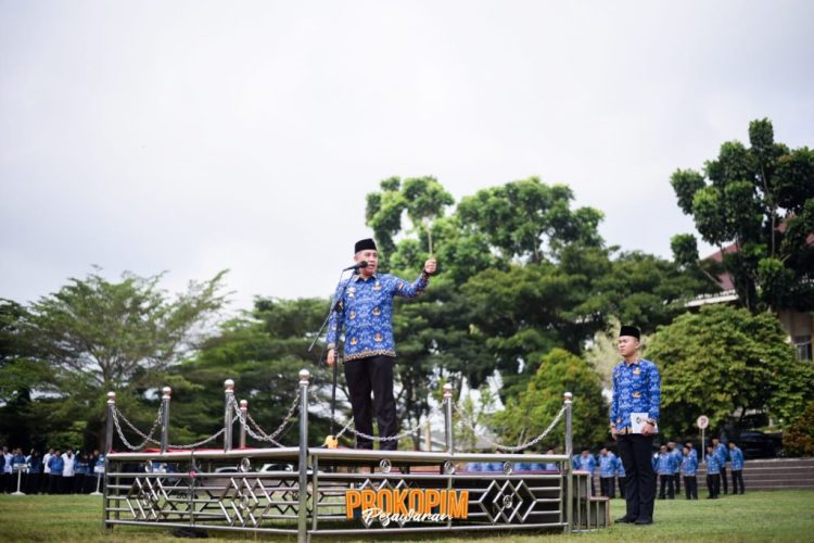 Bupati Dendi Pimpin Apel Bulanan, Ingatkan ASN untuk Jaga Disiplin dan Profesionalisme