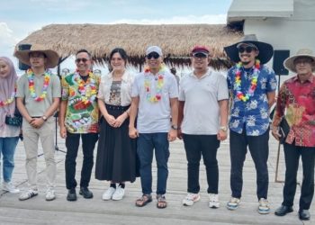 Gubernur Lampung Terpilih dan Kadis Pariwisata Pesawaran Hadiri Panen Mutiara di The Hurun