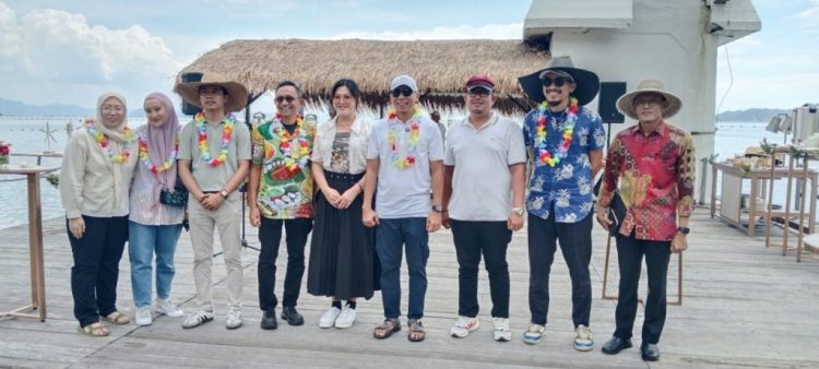 Gubernur Lampung Terpilih dan Kadis Pariwisata Pesawaran Hadiri Panen Mutiara di The Hurun