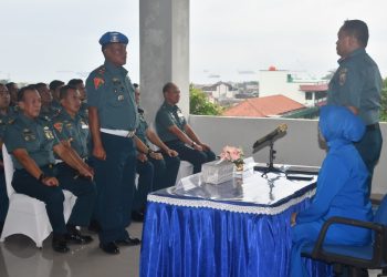 Danlanal Lampung Letkol Laut (P) Krido Satriyo Utomo Tekankan Disiplin dan Profesionalisme dalam Entry Briefing Perdana