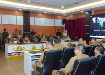 Hari Pertama Kerja, Bupati Tanggamus Pimpin Rakor dan Tegaskan Kedisiplinan ASN