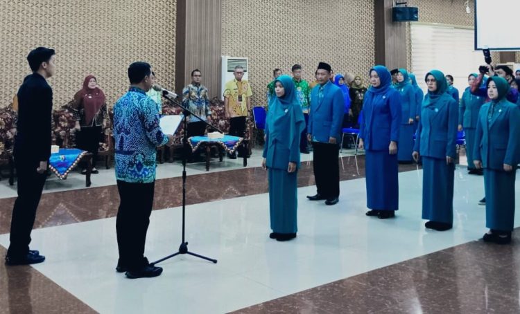 Bupati Riyanto Pamungkas Lantik Pengurus TP-PKK Kabupaten Pringsewu Periode 2025-2030