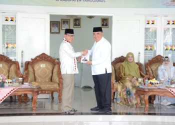 Safari Ramadan Pemprov Lampung di Tanggamus, Pererat Silaturahmi dan Berikan Bantuan untuk Masyarakat