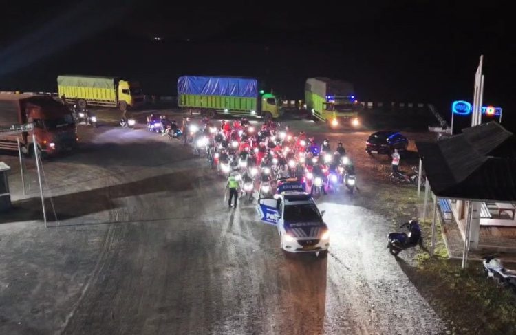 Polisi Kawal Pemudik Sepeda Motor: Pastikan Mudik Lebaran 2025 Aman dan Nyaman