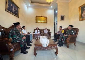 Kapolri Beri Penghargaan Rekpro Bintara kepada Daffa, Sepupu Almarhum Briptu Ghalib