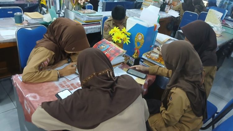 SMAN 2 Kalianda Siapkan Tim Tangguh Hadapi OSN 2025, Dorong Siswa Jadi Bintang Sains Nasional