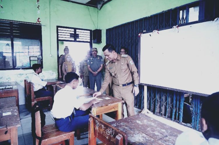 Bupati Pringsewu Kunjungi Sekolah, Tinjau Langsung Kondisi Belajar dan Infrastruktur