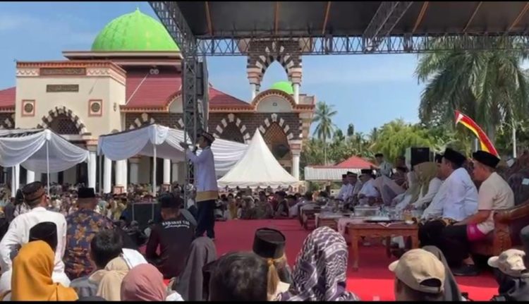 Makna “Jalan Lurus” Ditegaskan Bupati Tanggamus dalam Tablig Akbar Bersama UAS