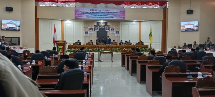 Jonartak Dinata Resmi Dilantik Sebagai Anggota DPRD Tanggamus Gantikan M. Suratman