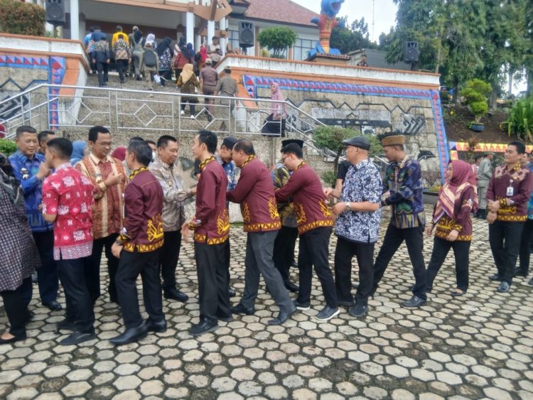 Pemkab Tanggamus Gelar Apel Perdana dan Halalbihalal Pascacuti Lebaran