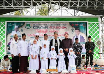 Antusiasme Masyarakat Pesawaran Sambut Tabligh Akbar dan Santunan Anak Yatim Bersama Ustaz Abdul Somad