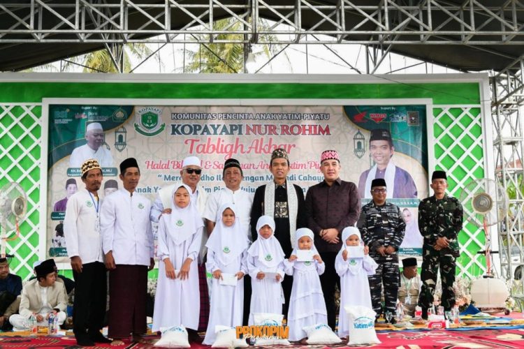 Antusiasme Masyarakat Pesawaran Sambut Tabligh Akbar dan Santunan Anak Yatim Bersama Ustaz Abdul Somad