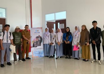 Enam Siswa SMA Al Huda Kunjungi Lamban Sastra untuk Mendalami Penulisan Kreatif