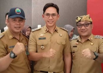 Membumikan Literasi: Gerakan Bersama Dedi Miryanto dan Wildawati untuk Masa Depan Cerdas