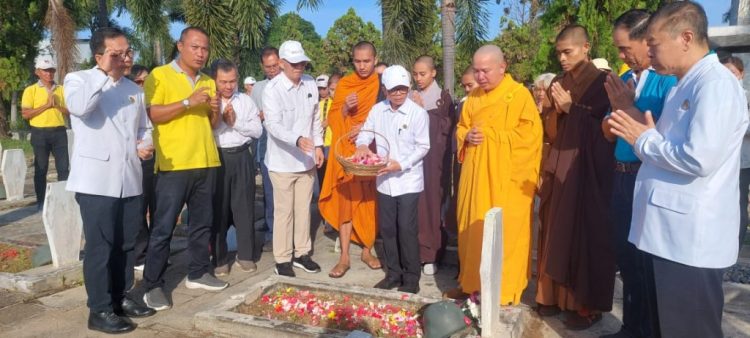 Umat Buddha Lampung Sambut Waisak dengan Karya Bakti dan Kepedulian Lingkungan