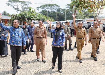 Wakil Gubernur Lampung Jihan Nurlela Tinjau Langsung Pelaksanaan Pemutihan Pajak Kendaraan Bermotor di Samsat Metro dan Lampung Timur