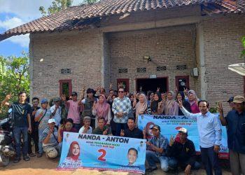 Tim Relawan Bernada Kedondong Resmi Dikukuhkan, Siap Menangkan Nanda-Anton di PSU Pesawaran