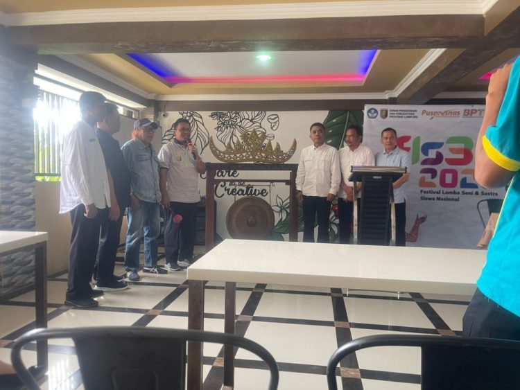 FLS3N 2025 Lampung Selatan Resmi Dibuka, 253 Pelajar Adu Bakat Seni dan Sastra
