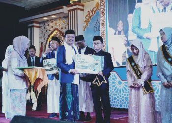 Bupati Pringsewu Hadiri Haflah Takhrij IMBOS, Tegaskan Komitmen Dukung Pesantren Terpandu