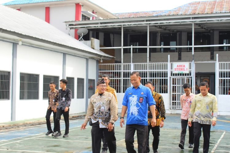 Kolaborasi Polda Lampung dan Kanwil Ditjenpas Ungkap Kasus Penipuan dari Dalam Rutan Kotabumi