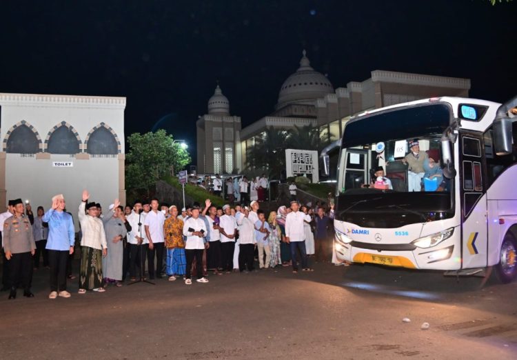 388 Calon Haji Lampung Selatan Dilepas Bupati Egi: Haru dan Doa Iringi Perjalanan ke Tanah Suci