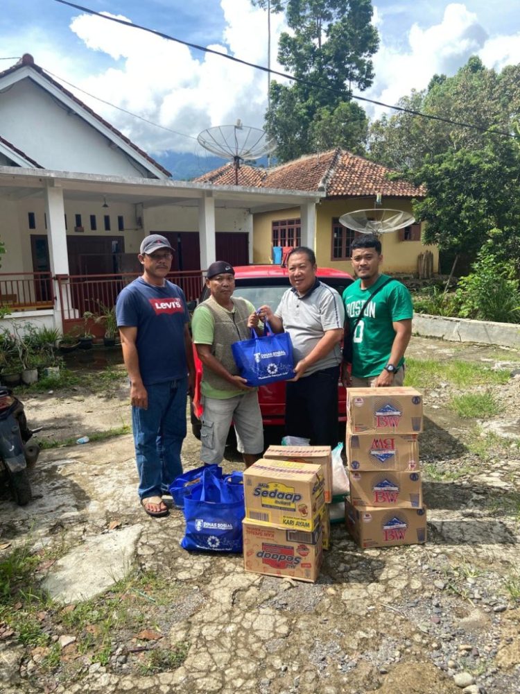 Pemkab Tanggamus Salurkan Bantuan untuk Warga Terdampak Puting Beliung di Pekon Teratas