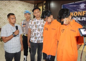 Aksi viral di medsos berujung jeruji besi, dua remaja terjerat Undang-Undang Darurat atas kepemilikan senjata tajam