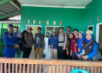 Polri Kawal Ketat Distribusi Logistik PSU ke Pulau Pahawang, Pastikan Demokrasi Berjalan Lancar