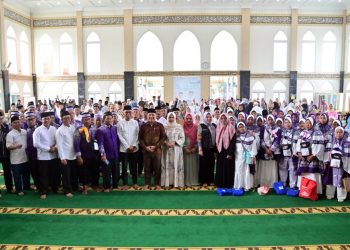 Wabup Lampung Selatan Lepas 105 Jemaah Calon Haji Gelombang Kedua di Masjid Agung Kalianda