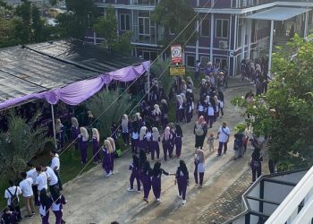 Jalan Sehat dan Fashion Show Semarakkan Milad ke-6 Universitas Aisyah Pringsewu