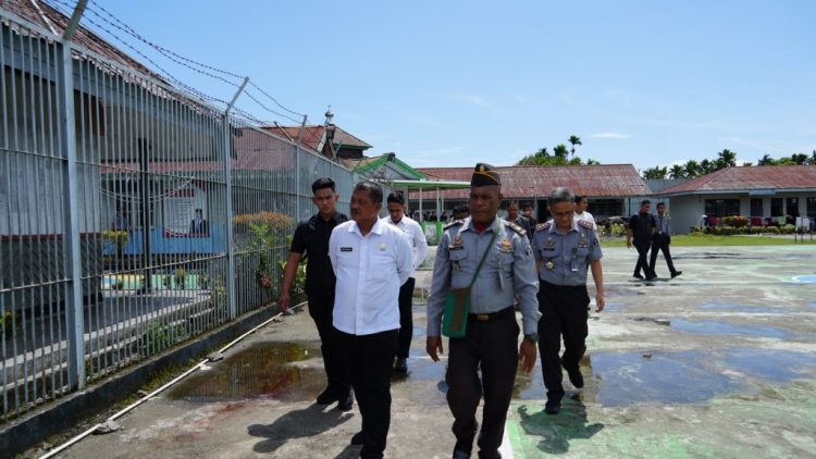 Dirjenpas Kunjungi Petugas Lapas Nabire yang Terluka Akibat Insiden Kekerasan