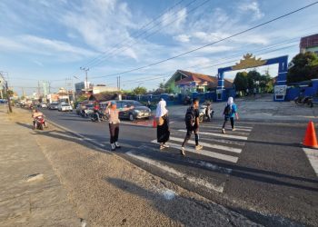 Pam Rawan Pagi di Pesawaran, Polisi Hadir di Titik Sibuk Demi Keselamatan Warga